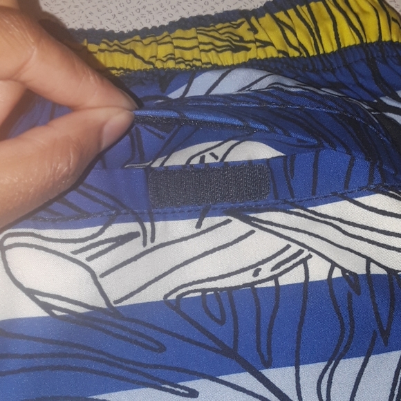 Nautica  swim trunks - Picture 4 of 6